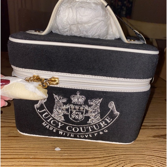 NWT Rare Y2k Velour Juicy Couture Train Case - Picture 7 of 8